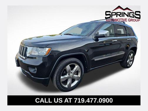 Brilliant Black Crystal Pearlcoat 2013 Jeep Grand Cherokee Limited