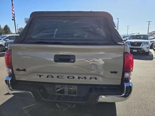 2018 Toyota Tacoma SR
