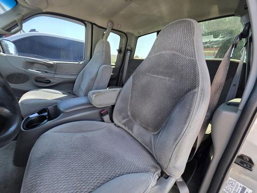 1998 Ford F-150 BASE