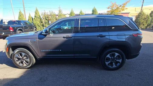 2022 Jeep Grand Cherokee 4xe Base