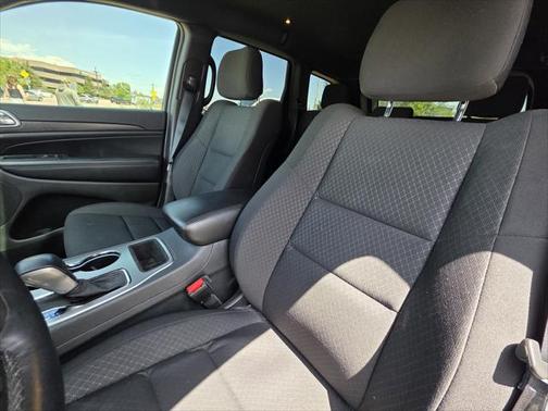2018 Jeep Grand Cherokee Laredo E