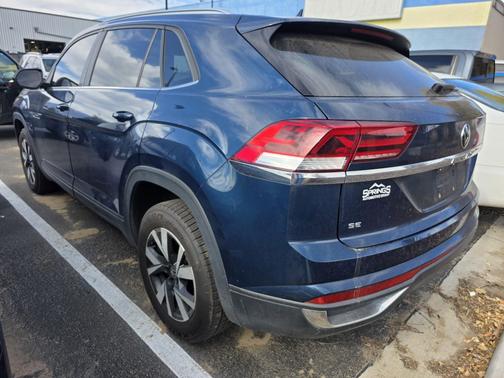 2022 Volkswagen Atlas Cross Sport 2.0T SE