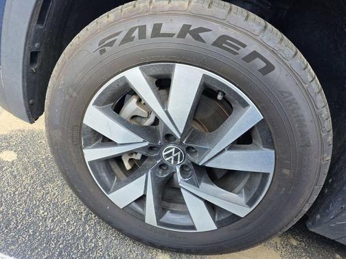 2022 Volkswagen Atlas Cross Sport 2.0T SE