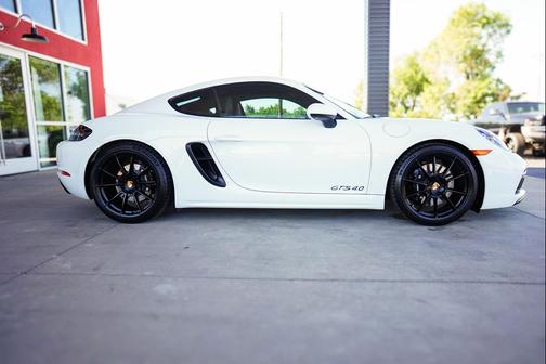 2024 Porsche 718 Cayman GTS 4.0