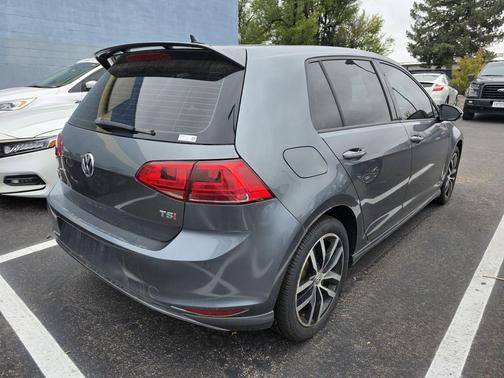 2015 Volkswagen Golf Auto TSI SE