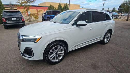 2025 Audi Q7 55 Premium Plus