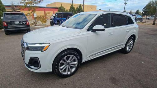 2025 Audi Q7 55 Premium Plus