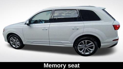 2025 Audi Q7 55 Premium Plus