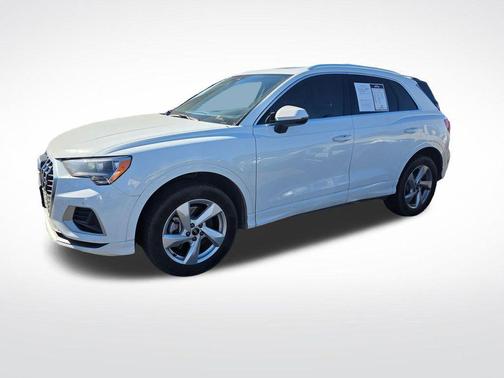 2022 Audi Q3 40 Premium