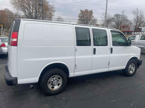 2017 Chevrolet Express 2500 Work Van