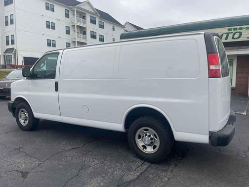 2017 Chevrolet Express 2500 Work Van