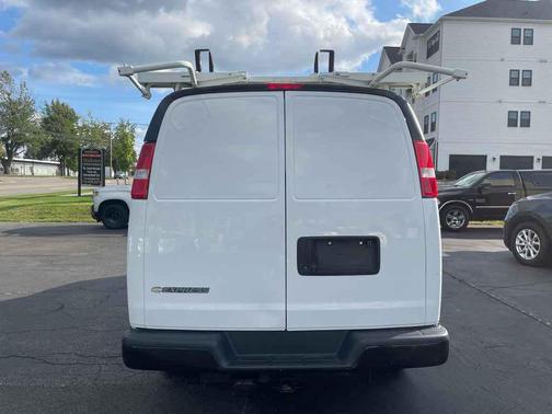 2020 Chevrolet Express 2500 RWD 2500 Regular Wheelbase WT