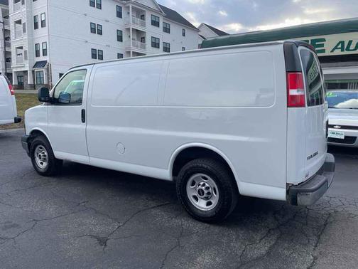 2019 GMC Savana 2500 Work Van