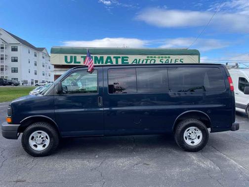 2011 Chevrolet Express 2500 LS