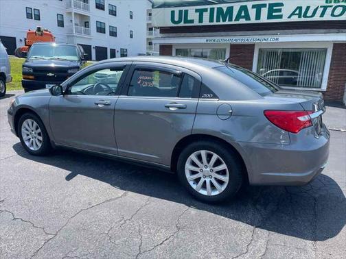 2012 Chrysler 200 Touring