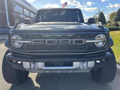 SHELTER GREEN 2024 Ford Bronco Raptor