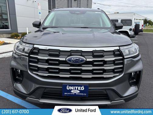 Carbonized Gray Metallic 2026 Ford Explorer Active