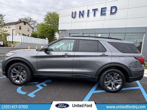 Carbonized Gray Metallic 2026 Ford Explorer Active