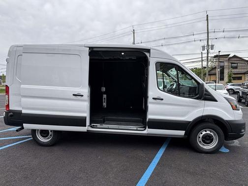 OXFORD WHITE 2026 Ford Transit-250 Base