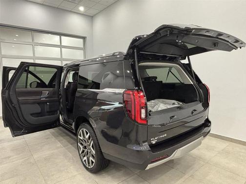 DARK MATTER GRAY METALLIC 2026 Ford Expedition Max Platinum