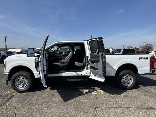 2025 Ford F-350 XL