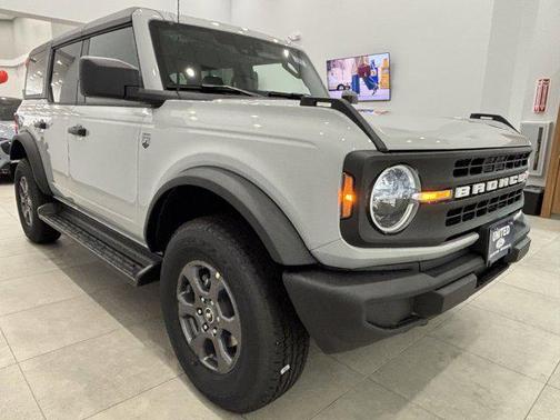 Avalanche Gray 2026 Ford Bronco Big Bend