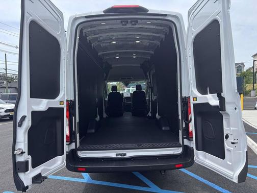 Oxford White 2026 Ford Transit-350 Base