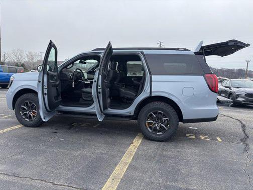 2025 Ford Expedition Tremor