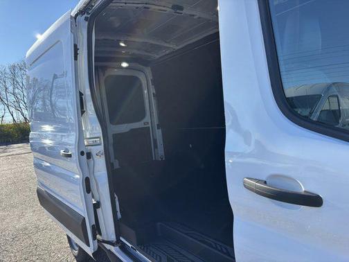 Oxford White 2026 Ford Transit-250 Base