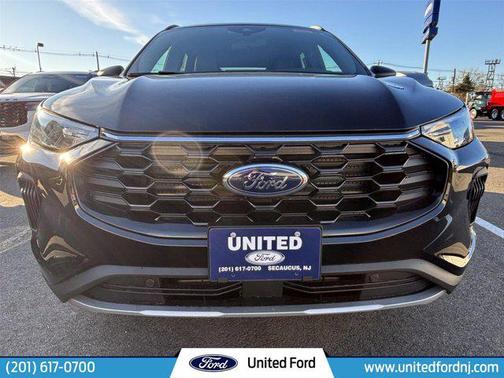 AGATE BLACK METALLIC 2026 Ford Escape ST-Line