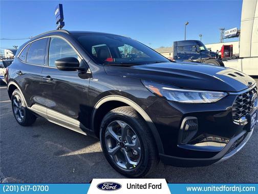 AGATE BLACK METALLIC 2026 Ford Escape ST-Line