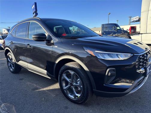 AGATE BLACK METALLIC 2026 Ford Escape ST-Line