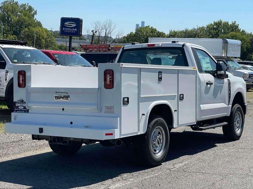 OXFORD WHITE 2023 Ford F-250 XL
