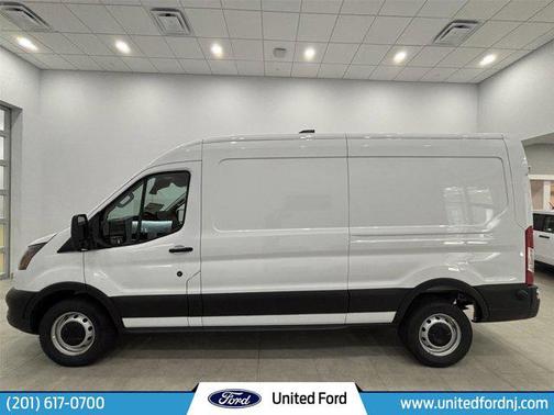 OXFORD WHITE 2026 Ford Transit-250 Base