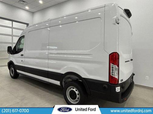 OXFORD WHITE 2026 Ford Transit-250 Base