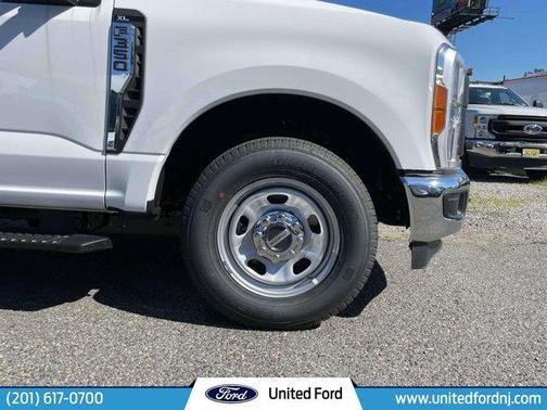 2023 Ford F-350 XL