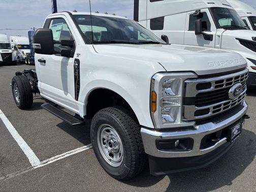 2025 Ford F-350 XL