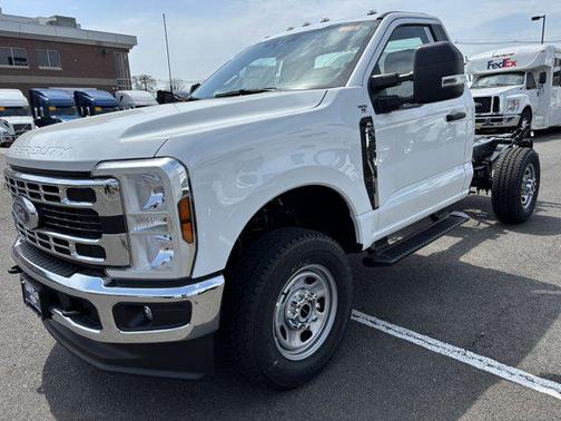 2025 Ford F-350 XL