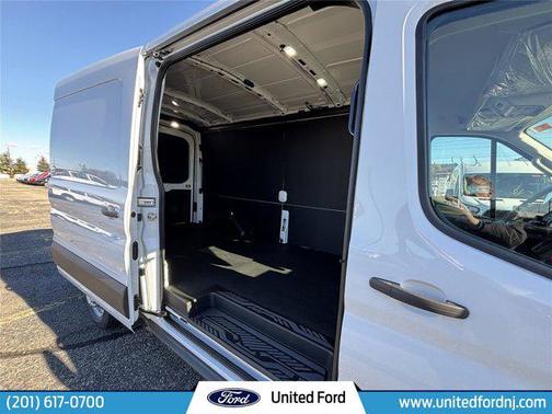 OXFORD WHITE 2026 Ford Transit-350 Base