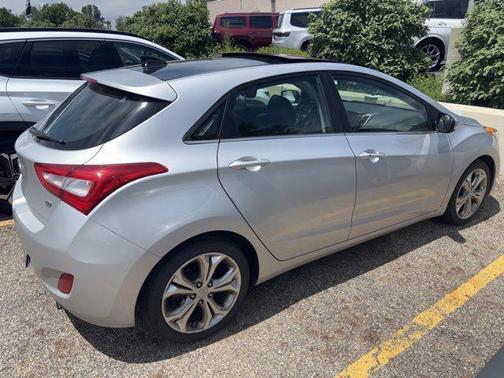 Shimmering Silver 2014 Hyundai Elantra GT Base