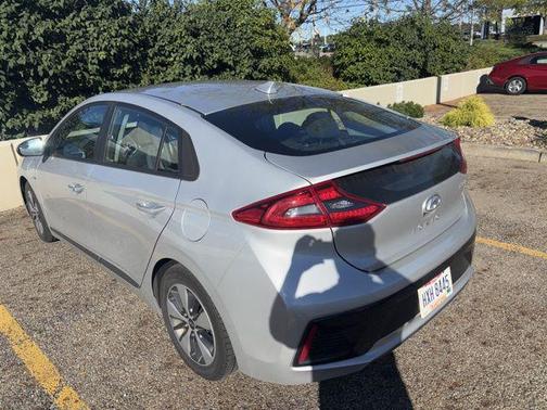 2019 Hyundai IONIQ Plug-In Hybrid Base