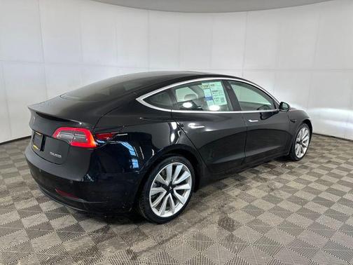 2019 Tesla Model 3 Performance