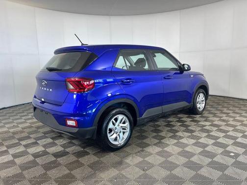 2025 Hyundai VENUE SE