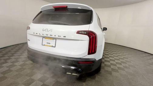 Glacial White Pearl 2022 Kia Telluride EX