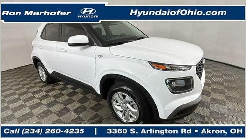 Lunar White 2024 Hyundai VENUE SE