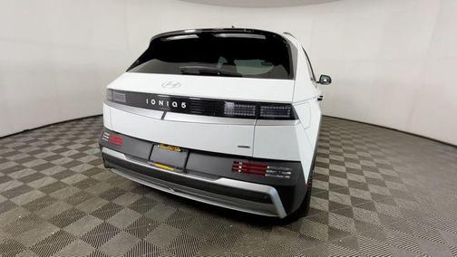 Atlas White 2025 Hyundai IONIQ 5 SEL