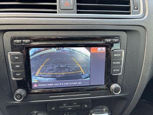 2015 Volkswagen Jetta Auto SE w/Connectivity