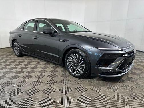 2024 Hyundai SONATA Hybrid Limited