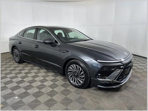 2024 Hyundai SONATA Hybrid Limited