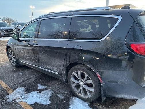 2017 Chrysler Pacifica Limited